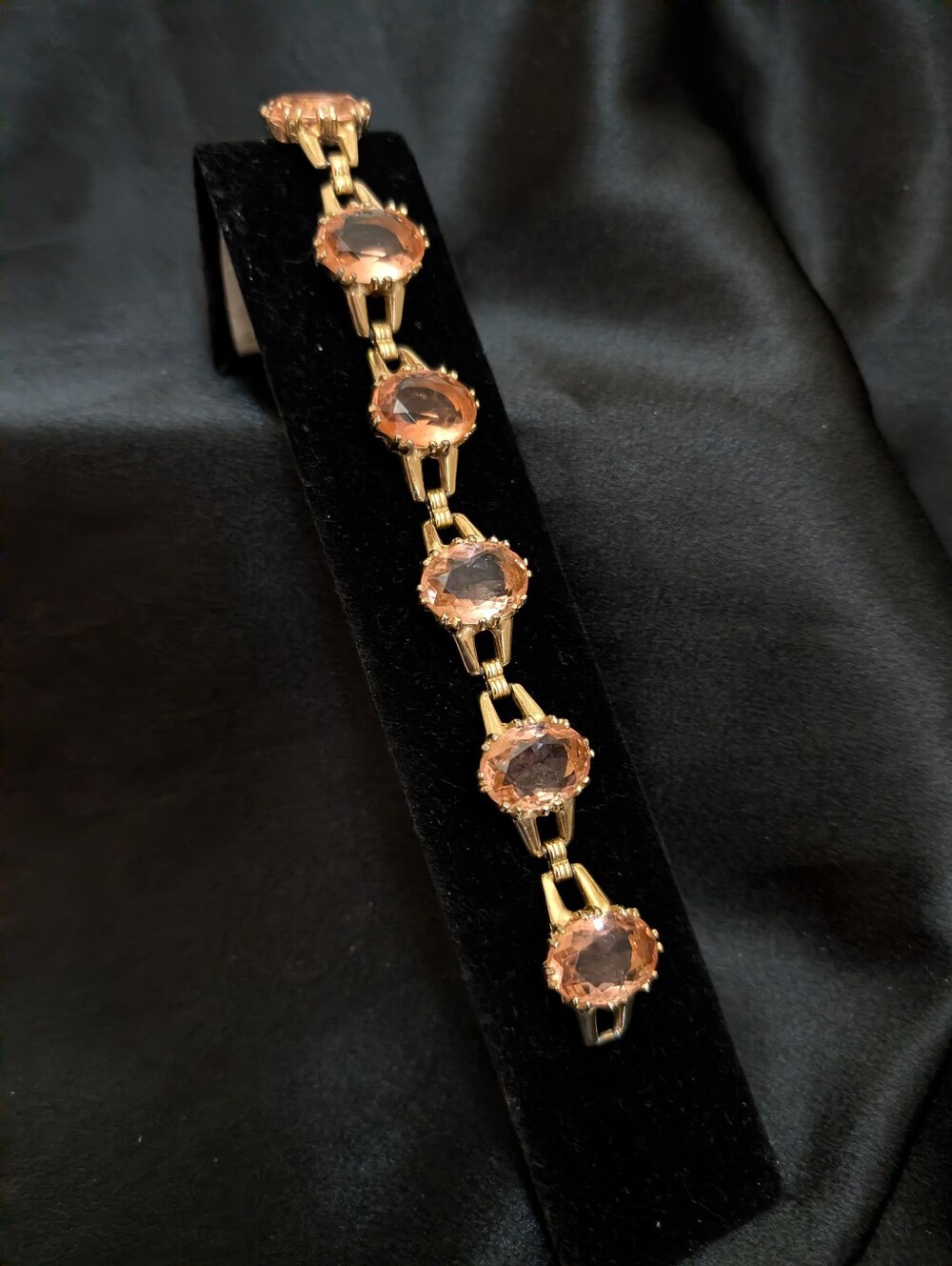 Estate Pink Champagne Crystals On Gold Link Braceket